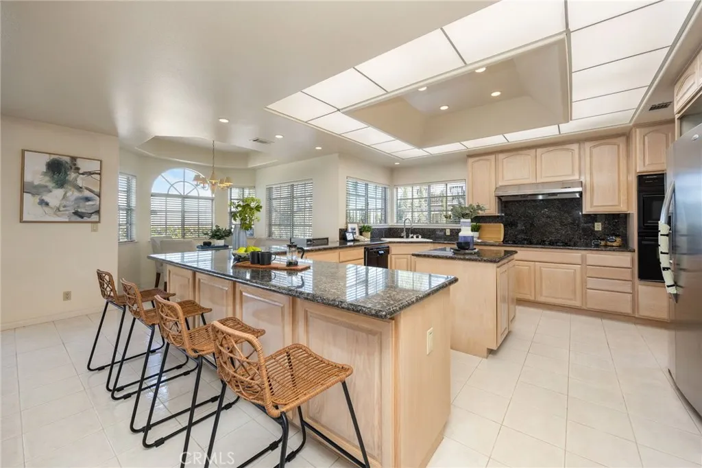 7775 E Bridgewood, Anaheim, California 92808 home-pic-14