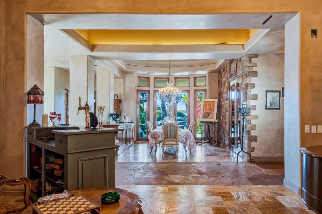 35 Overland Court, Palm Desert, California 92260 home-pic-5