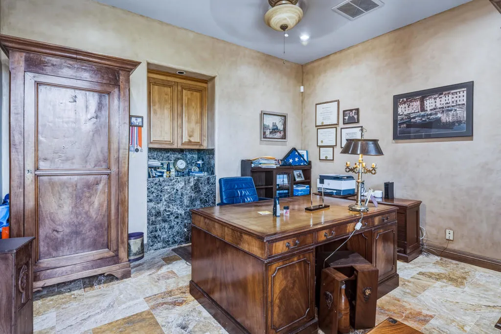 35 Overland Court, Palm Desert, California 92260 home-pic-25