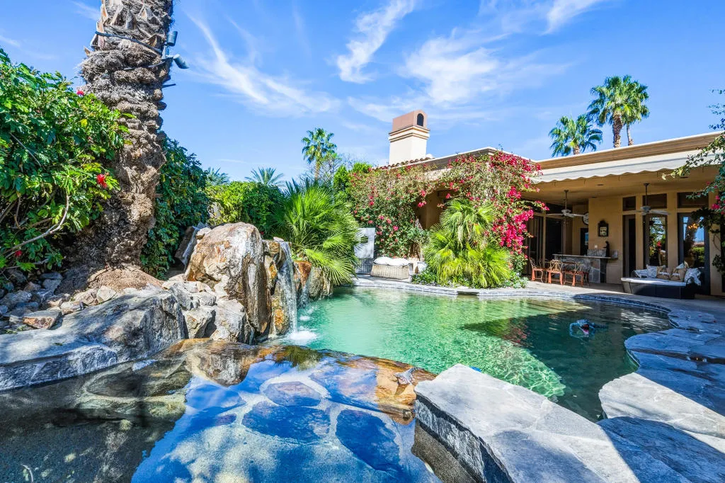 35 Overland Court, Palm Desert, California 92260 home-pic-2