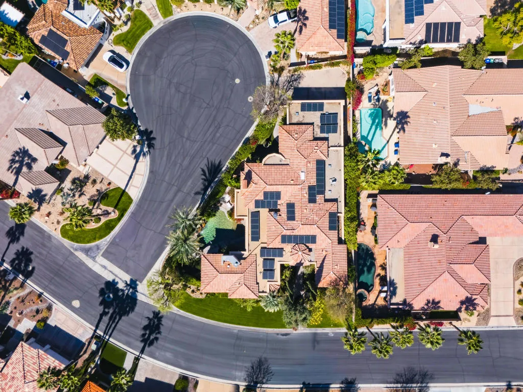 35 Overland Court, Palm Desert, California 92260 home-pic-28