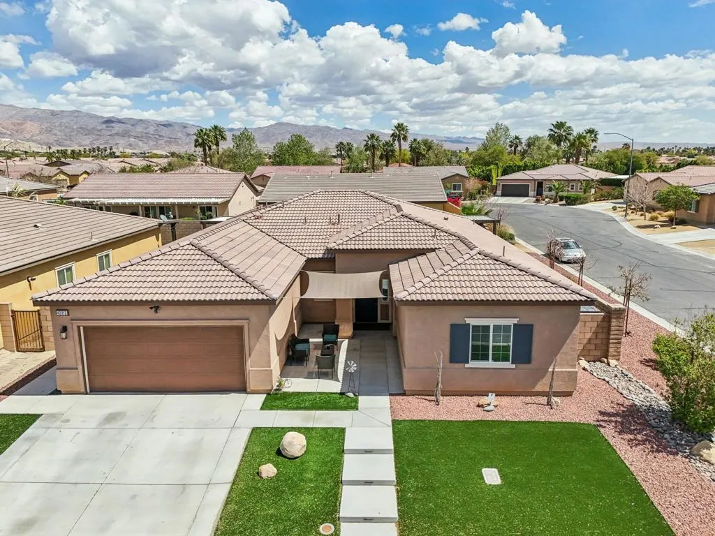 42912 Gazapo Court, Indio, California 92203 home-pic-8