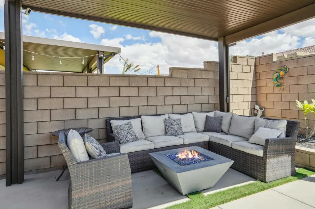 42912 Gazapo Court, Indio, California 92203 home-pic-43