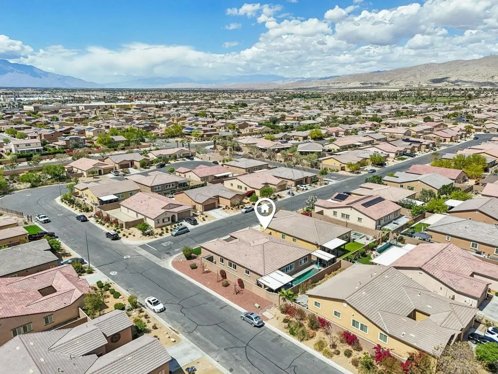 42912 Gazapo Court, Indio, California 92203 home-pic-53