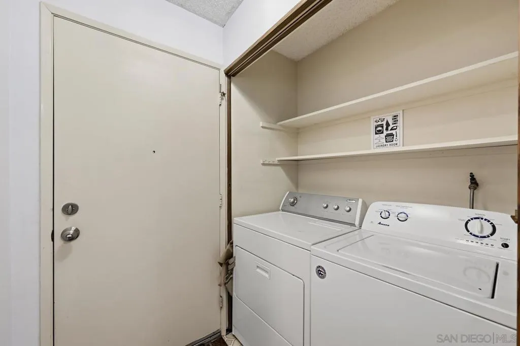 2530 Clairemont Dr 303, San Diego, California 92117 home-pic-15