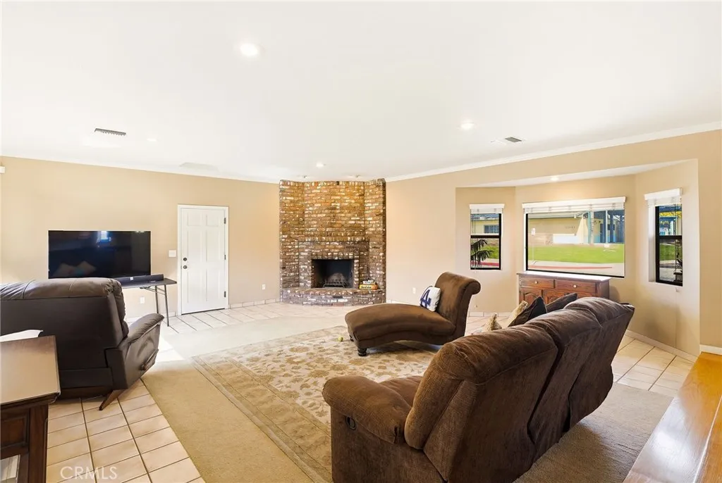 1605 S Rama Drive, West Covina, California 91790 home-pic-11