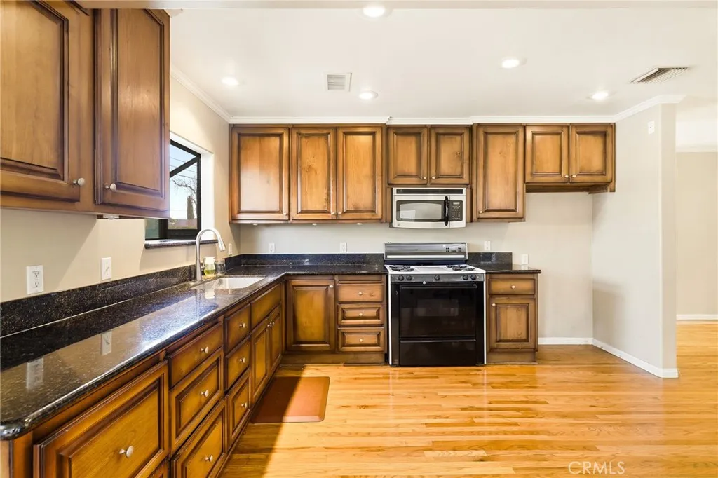 1605 S Rama Drive, West Covina, California 91790 home-pic-8
