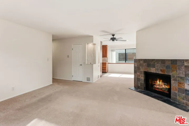 11643 Chandler Boulevard 111, Valley Village, California 91601