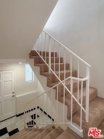 11643 Chandler Boulevard 111, Valley Village, California 91601