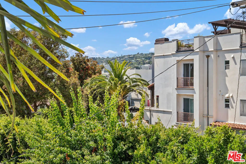 625 N Flores Street 304, West Hollywood, California 90048 home-pic-21