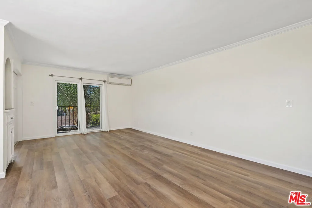 625 N Flores Street 304, West Hollywood, California 90048 home-pic-7