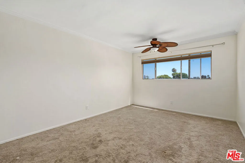 625 N Flores Street 304, West Hollywood, California 90048 home-pic-14