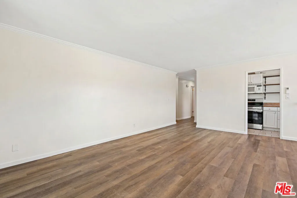 625 N Flores Street 304, West Hollywood, California 90048 home-pic-6
