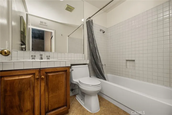 8109 E Bailey, Anaheim, California 92808