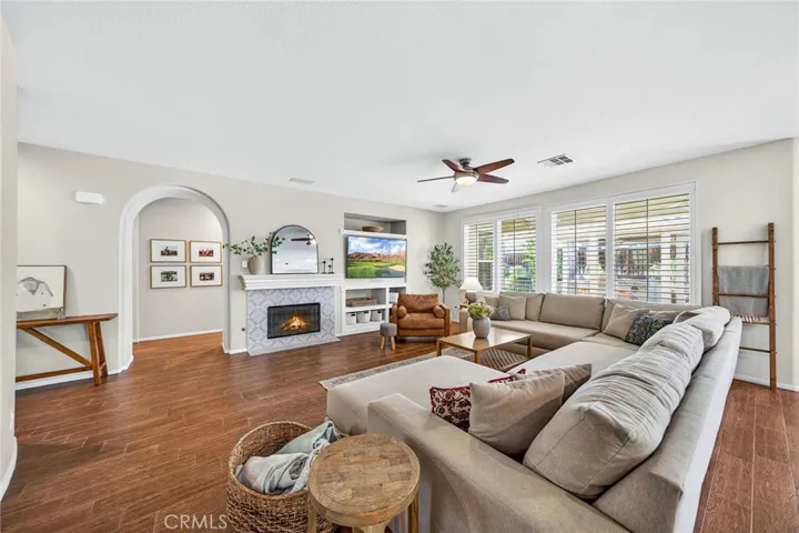 28163 Lookout Point Lane, Menifee, California 92585