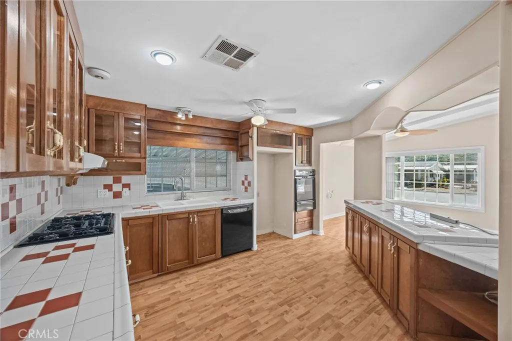 26011 Kentia Palm Dr, Homeland, California 92548 home-pic-13