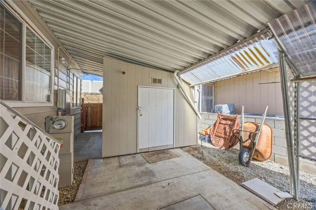 26011 Kentia Palm Dr, Homeland, California 92548 home-pic-32