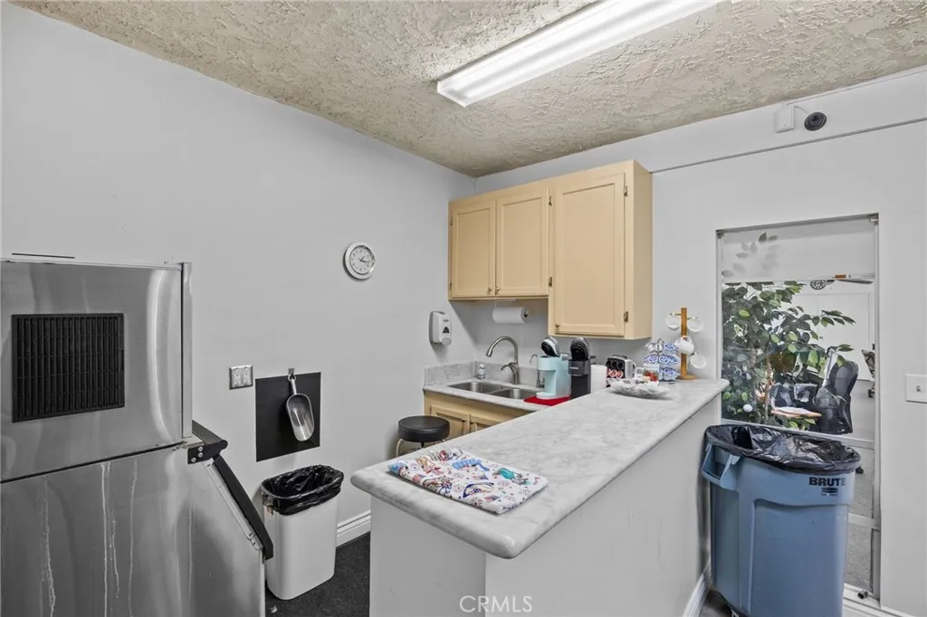 26011 Kentia Palm Dr, Homeland, California 92548 home-pic-43
