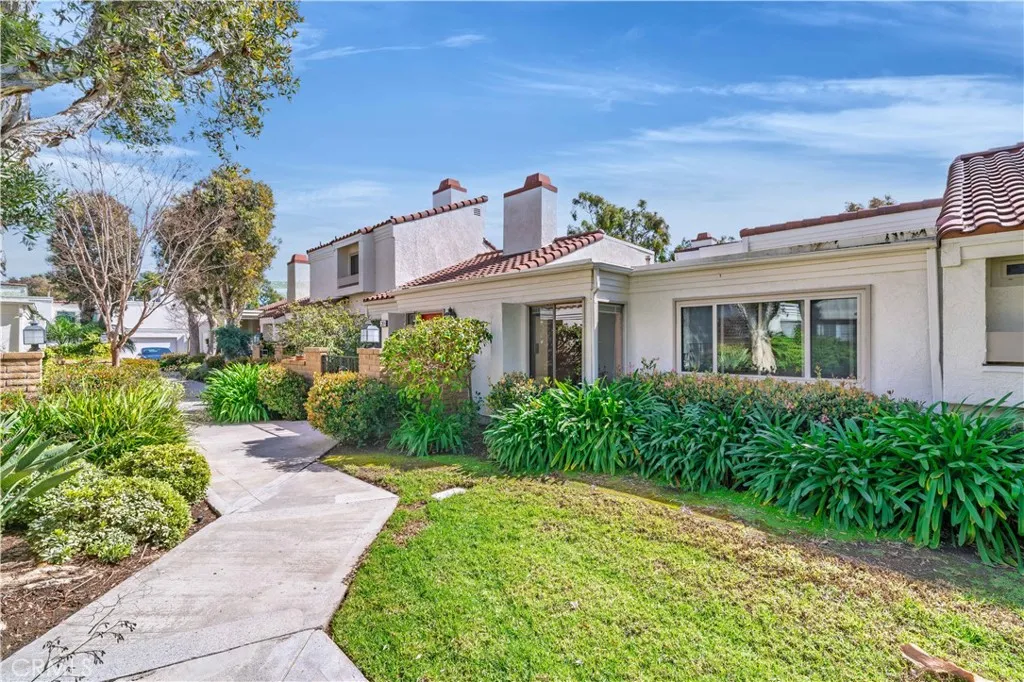 20 Navarre 134, Irvine, California 92612 home-pic-3