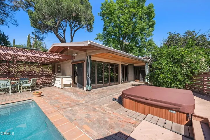 39-web-or-mls-127 South Ln_MEDIA360VR-30