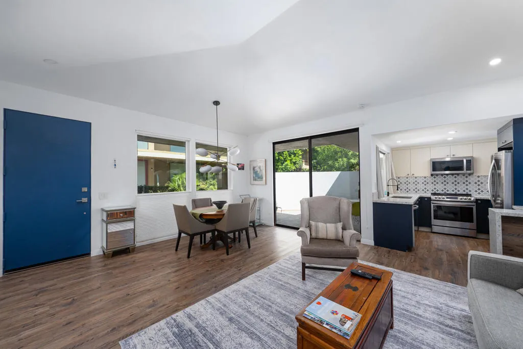 2501 N Indian Canyon Drive 635, Palm Springs, California 92262 home-pic-10