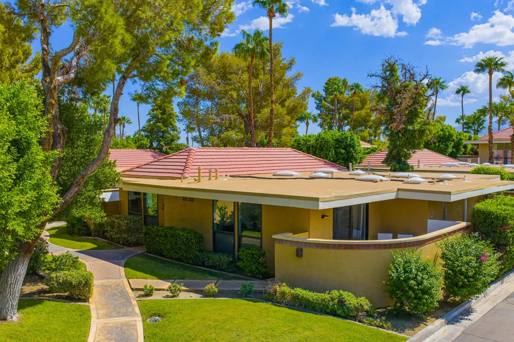 2501 N Indian Canyon Drive 635, Palm Springs, California 92262 home-pic-7