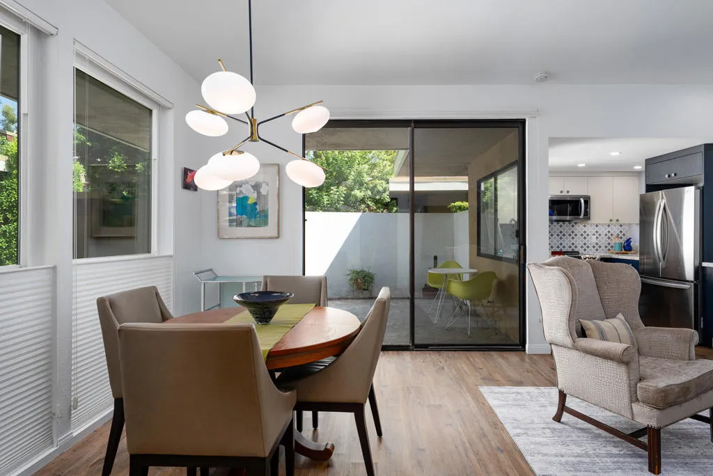 2501 N Indian Canyon Drive 635, Palm Springs, California 92262 home-pic-13