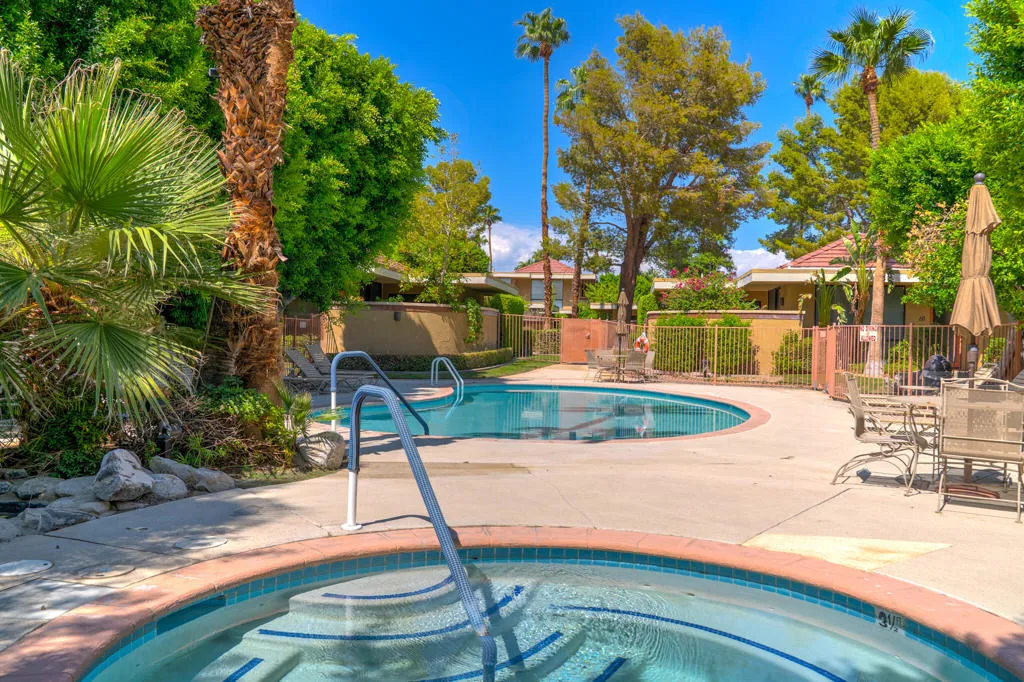 2501 N Indian Canyon Drive 635, Palm Springs, California 92262 home-pic-32