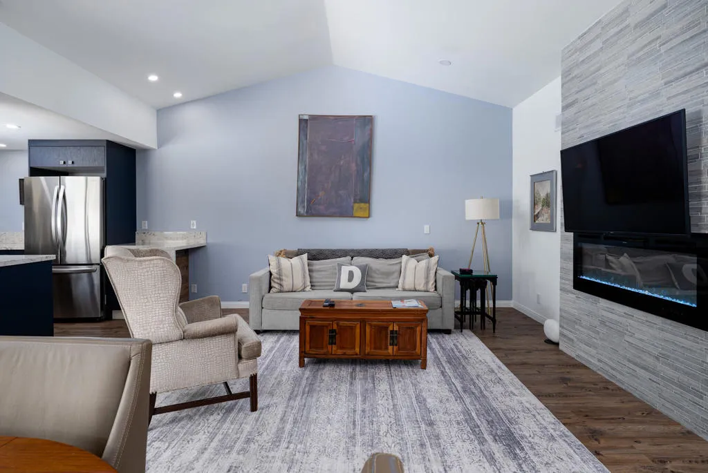 2501 N Indian Canyon Drive 635, Palm Springs, California 92262 home-pic-12