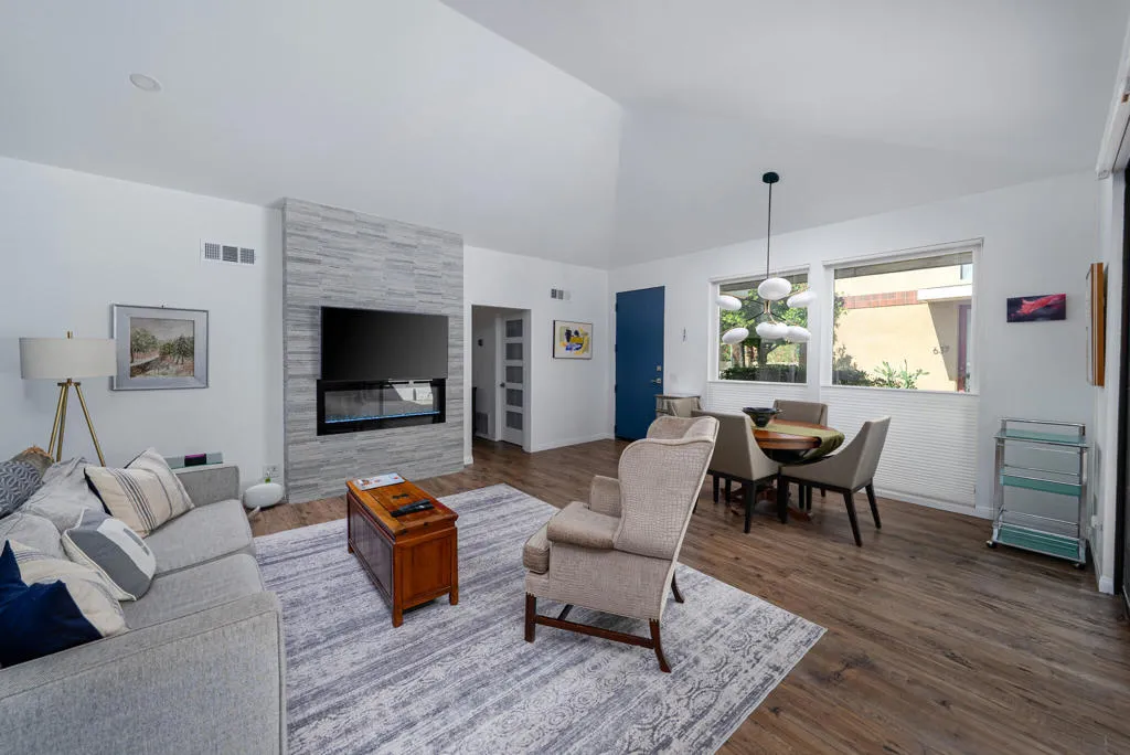 2501 N Indian Canyon Drive 635, Palm Springs, California 92262 home-pic-9