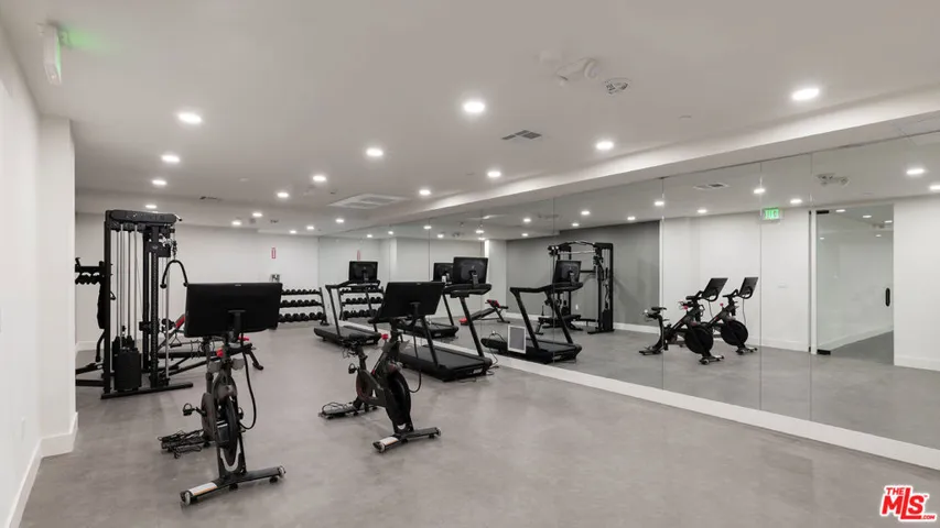 3651 Regal Place 201, Los Angeles, California 90068