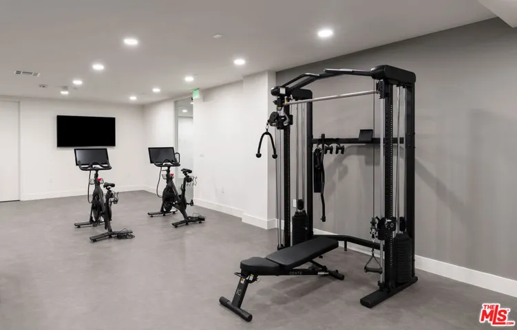 3651 Regal Place 201, Los Angeles, California 90068