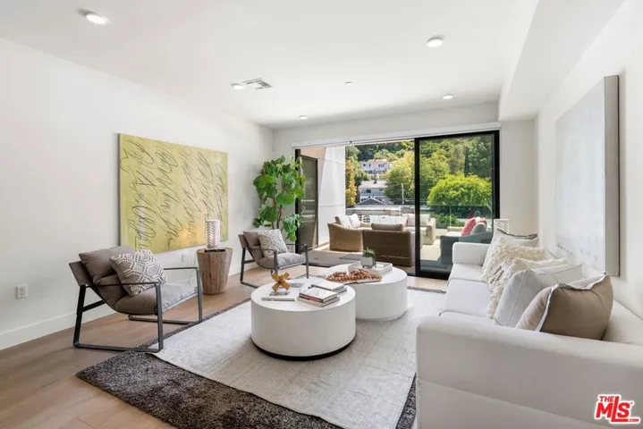 3651 Regal Place 201, Los Angeles, California 90068
