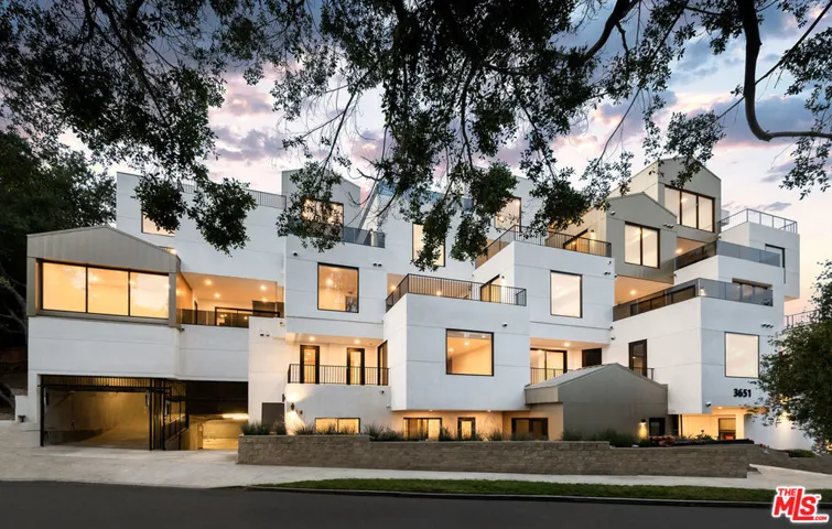3651 Regal Place 201, Los Angeles, California 90068