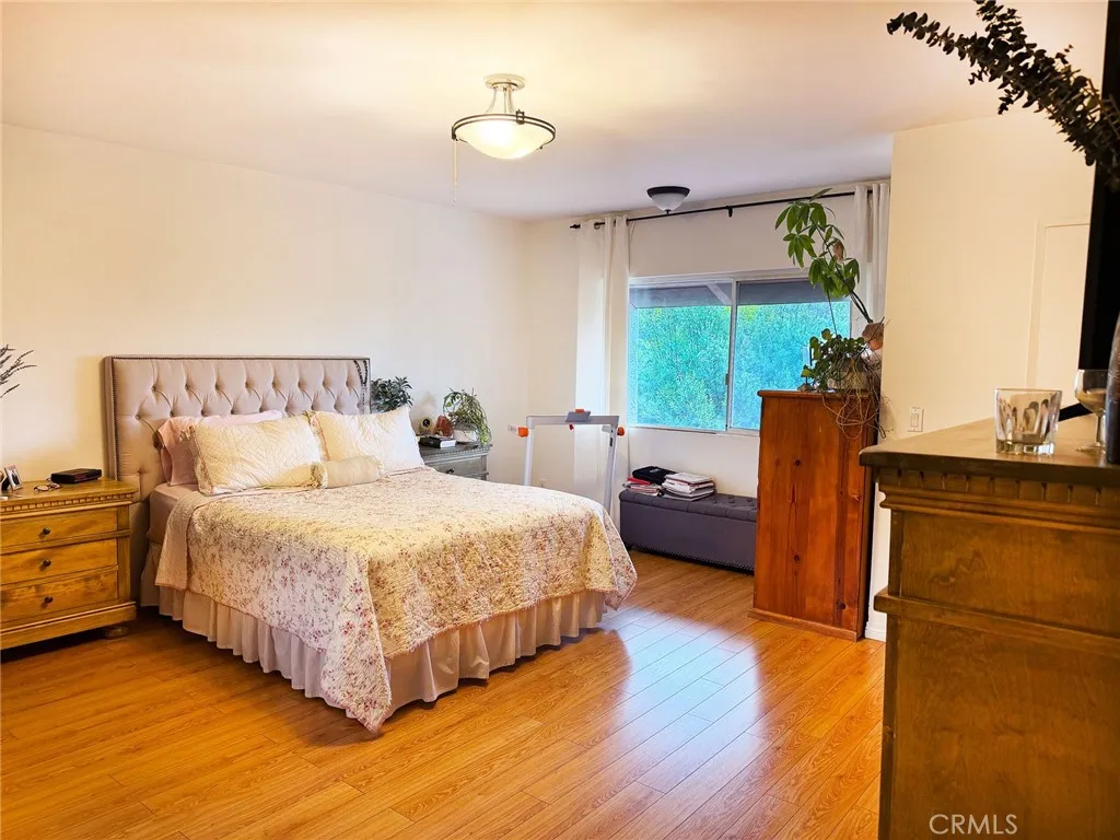 9788 Via Zibello, Burbank, California 91504 home-pic-15
