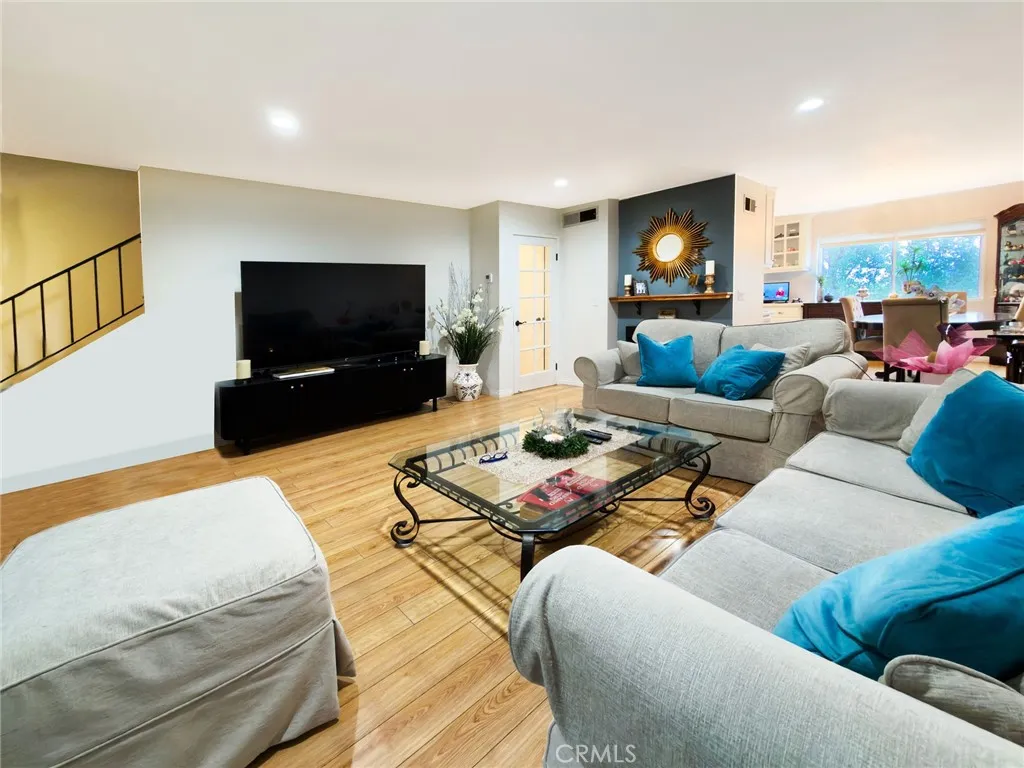 9788 Via Zibello, Burbank, California 91504 home-pic-4