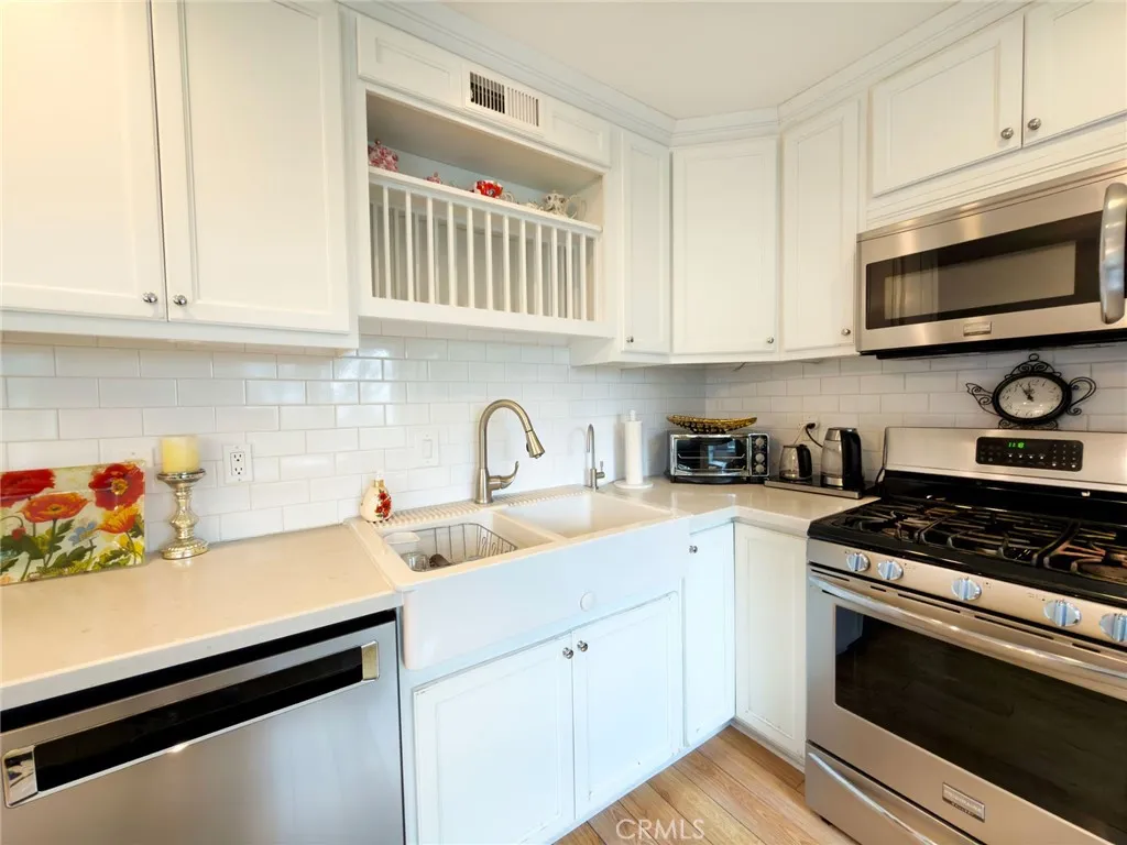 9788 Via Zibello, Burbank, California 91504 home-pic-9