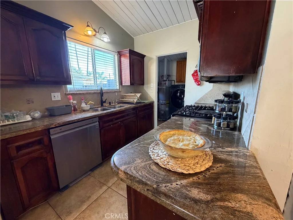 5771 Walter Street, Riverside, California 92504 home-pic-7