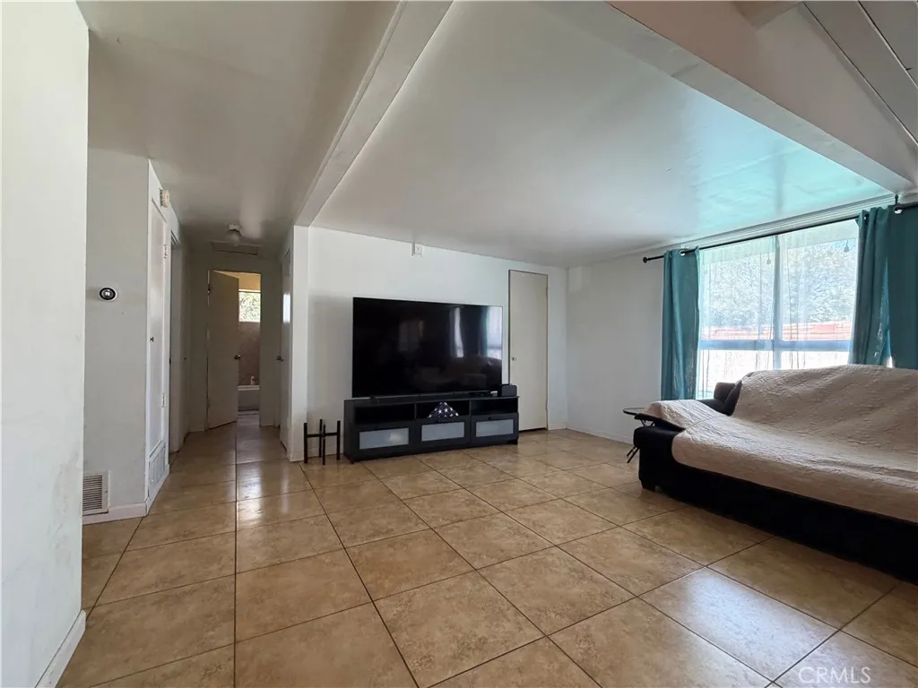 5771 Walter Street, Riverside, California 92504 home-pic-4