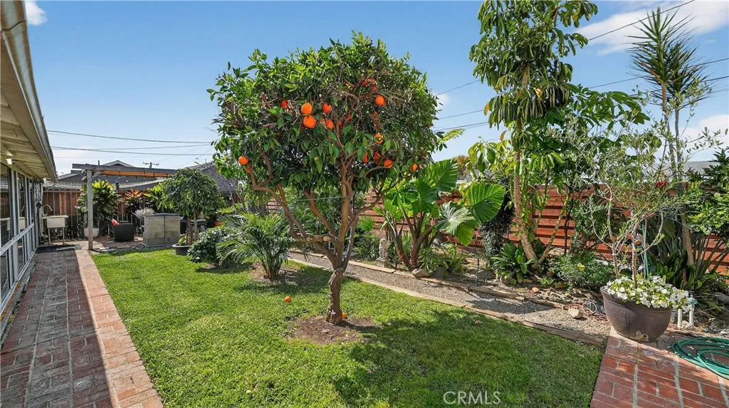 311 S Colfax, La Habra, California 90631 home-pic-36