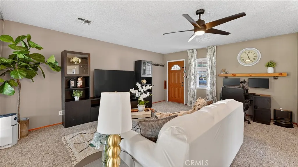 311 S Colfax, La Habra, California 90631 home-pic-8