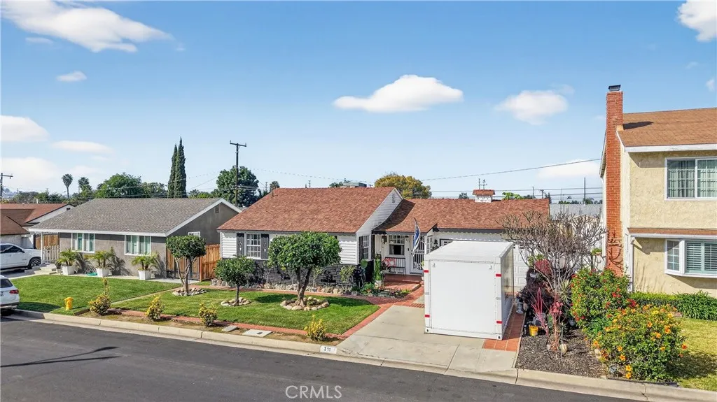 311 S Colfax, La Habra, California 90631 home-pic-3