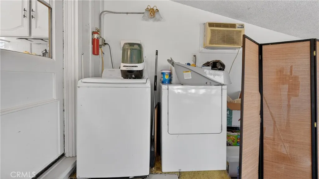 311 S Colfax, La Habra, California 90631 home-pic-26