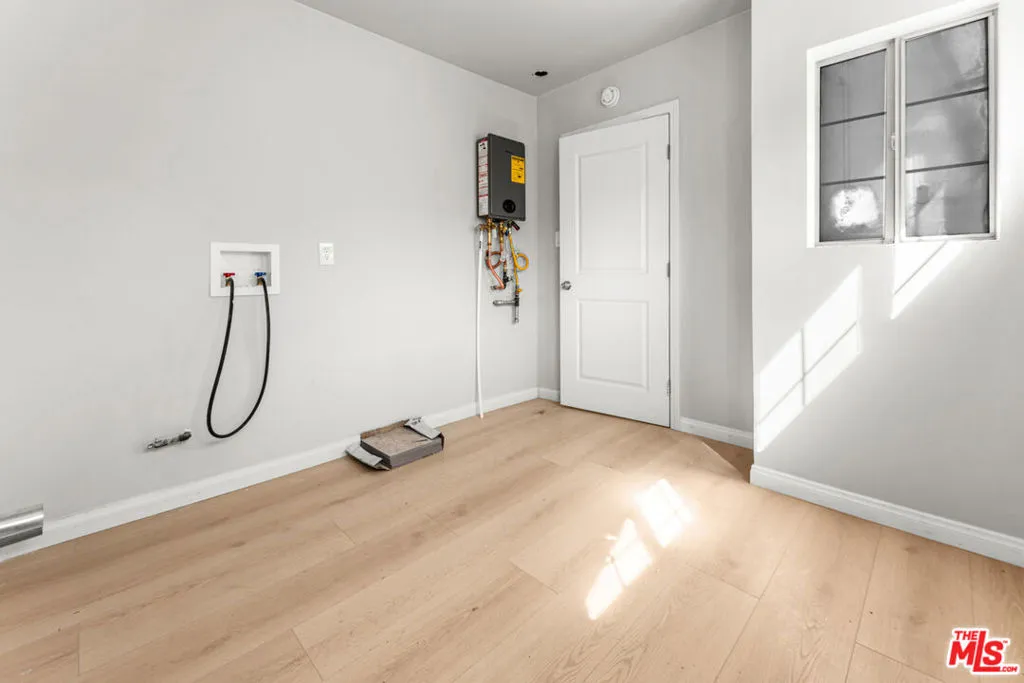 854 W 64th Street, Los Angeles, California 90044 home-pic-14