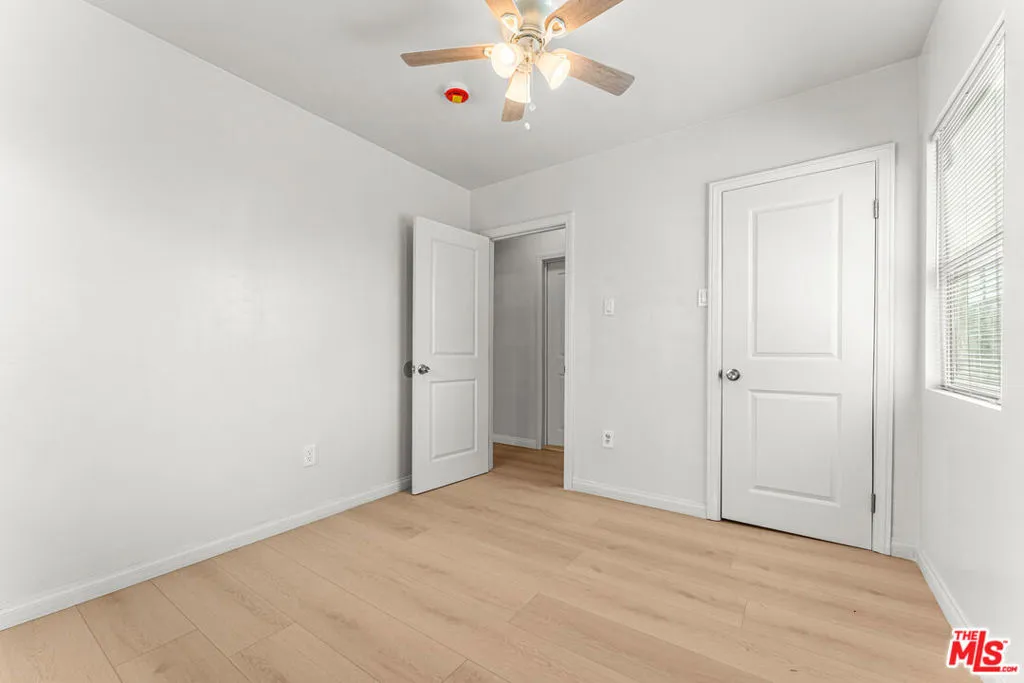 854 W 64th Street, Los Angeles, California 90044 home-pic-10