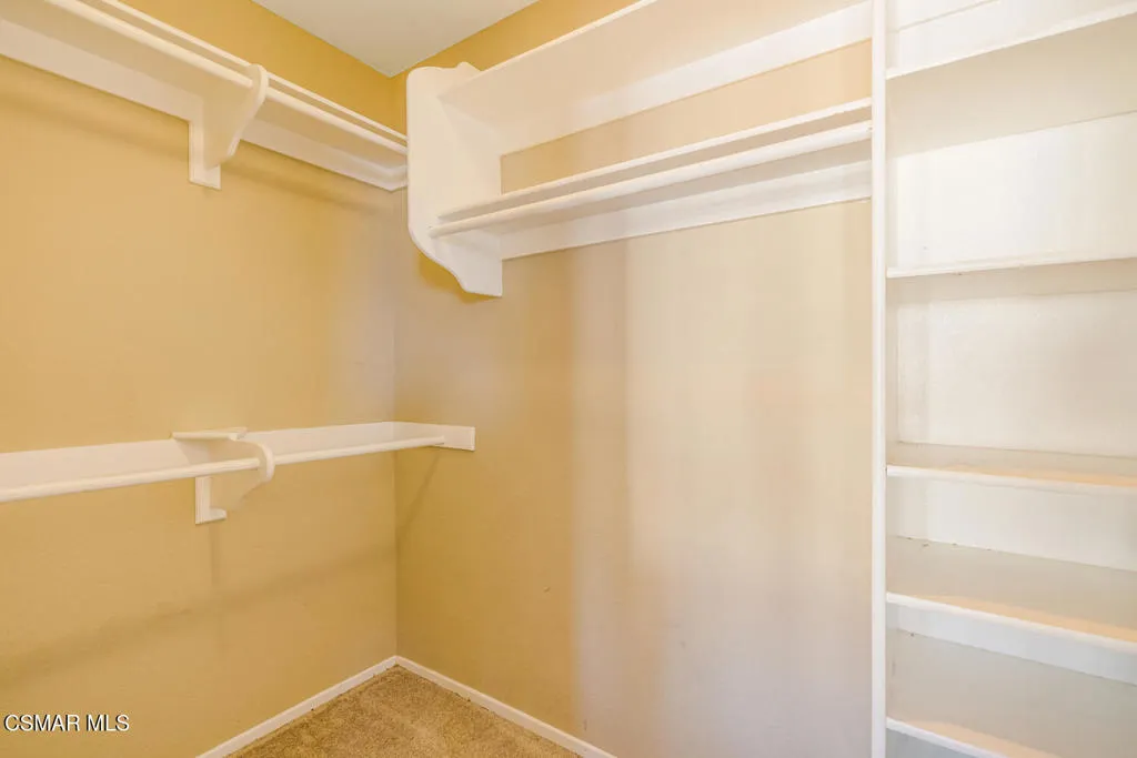 5782 Oak Bank Trail 103, Oak Park, California 91377 home-pic-19