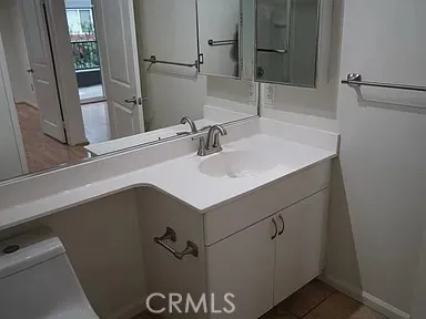 Bathroom cabinetry