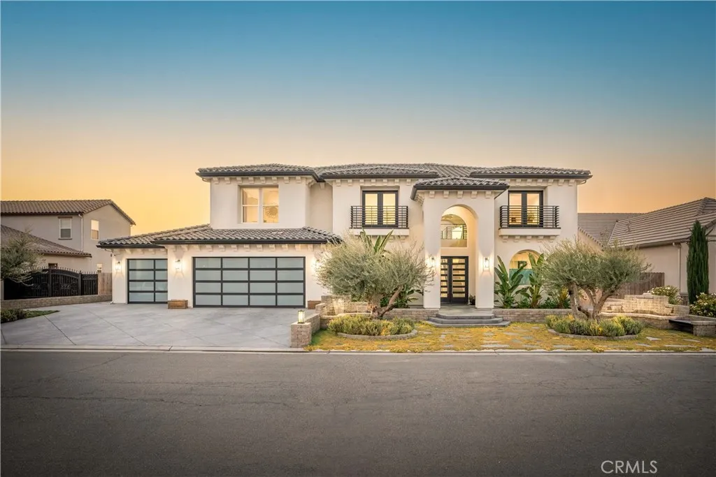 402 S Michelle, Kerman, California 93630 home-pic-1