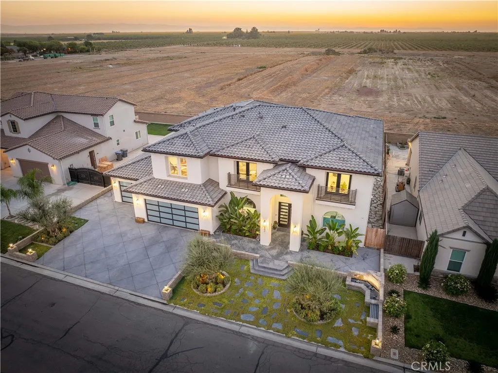 402 S Michelle, Kerman, California 93630 home-pic-4
