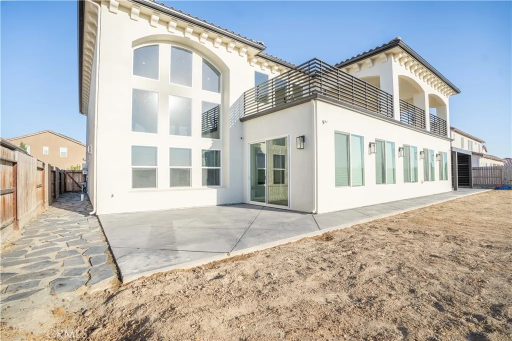 402 S Michelle, Kerman, California 93630 home-pic-59